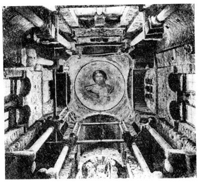 Арта. Церковь Парагоритисса: интерьер, вид на купол