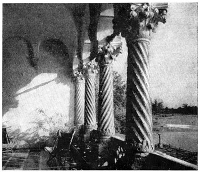 Могошоая. Дворец Брынковяну. Фрагмент лоджии