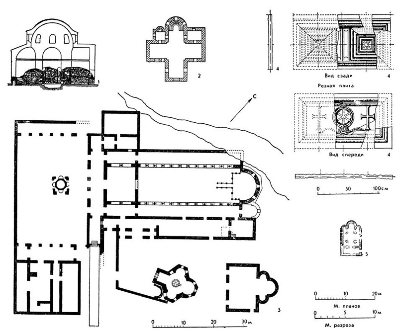 Херсонес. 1. Крещальня, VI—X вв.; 2 — «храм с ковчегом», X в.; 3 — комплекс построек Уваровской базилики, V—X вв.; 4 — резные плиты из раскопок, VI—X вв.; 5 — крестовокупольный храм, XII—XIII вв.