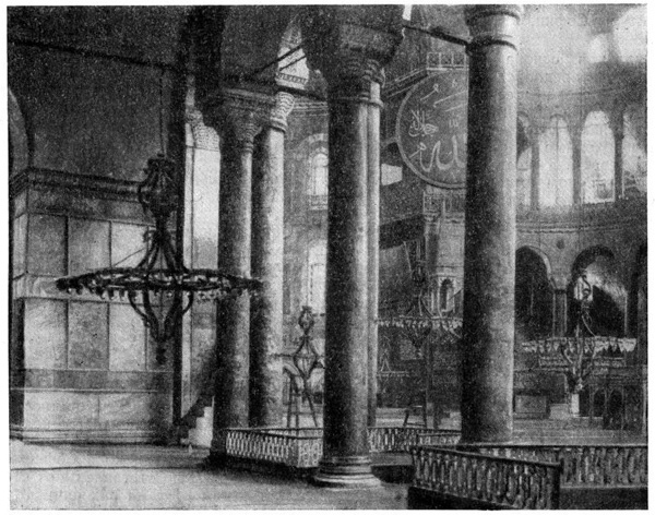 Константинополь. Собор Софии. Вид из северного нефа на центральную часть