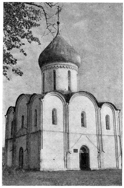 Переславль-Залесский. Спасо-Преображенский собор. 1152—1157 гг. Общий вид с юго-запада