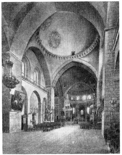 Суияк. Монастырская церковь. Интерьер