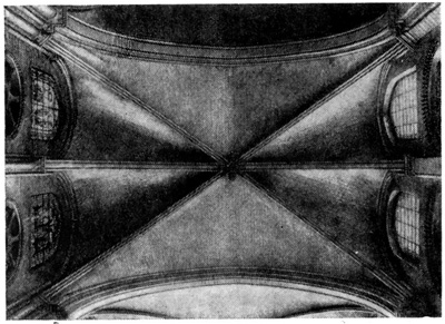 Собор Парижской богоматери. Свод среднего нефа