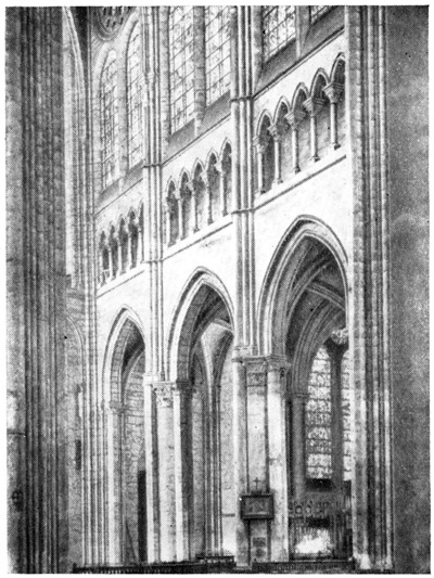 Шартр. Собор. Средний неф