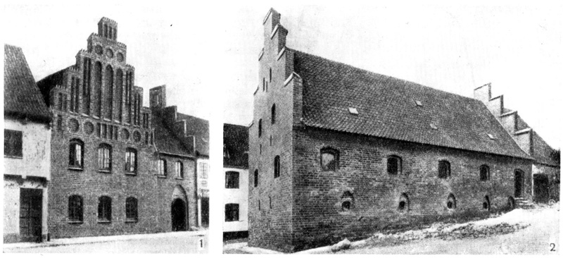 Нествед: 1 — ратуша, середина XV в.; 2 — «Дом компаний», XV в.